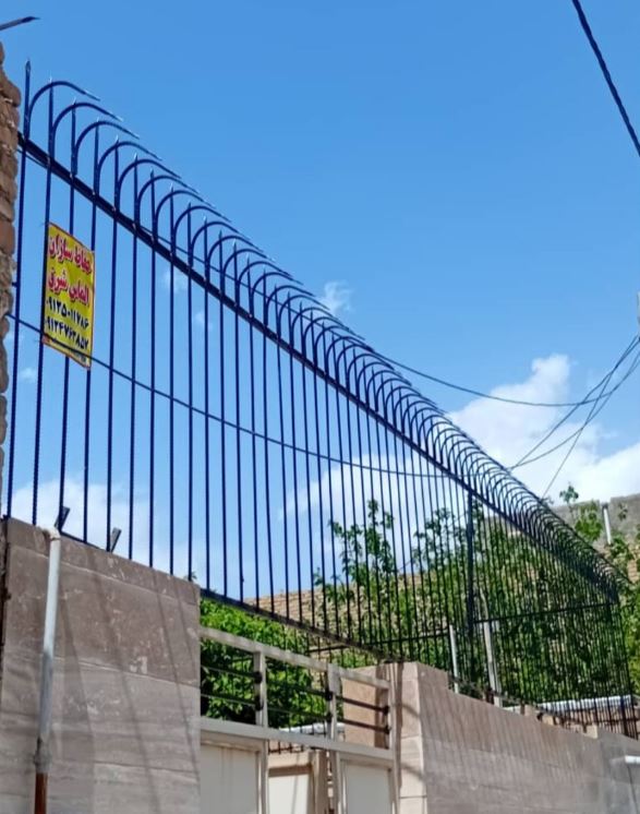 نرده آبشاری نصب شده ارتفاع 180